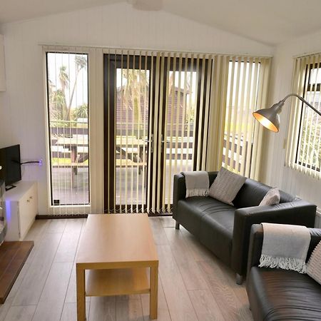 Bunnahabhain 5 - Farm Stay - Stunning Sea And Rural Views 斯特兰拉尔 外观 照片