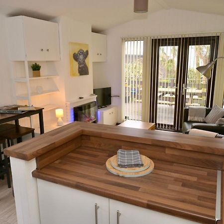 Bunnahabhain 5 - Farm Stay - Stunning Sea And Rural Views 斯特兰拉尔 外观 照片